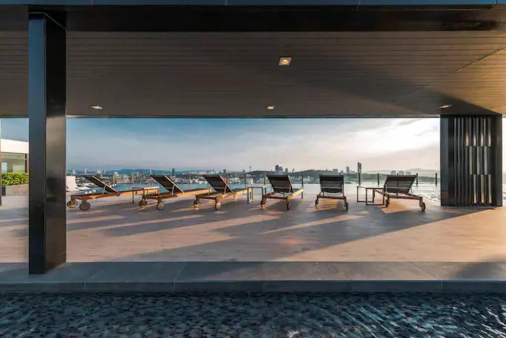 The Base Central Pattaya 2Bed King&Queen Sky Seaview & Infinity Pool Exterior photo