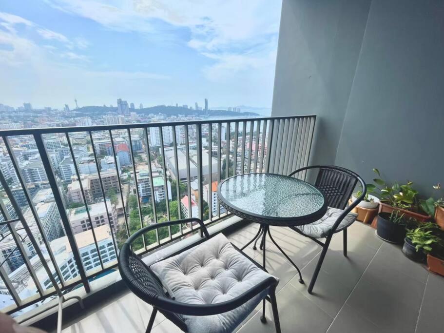 The Base Central Pattaya 2Bed King&Queen Sky Seaview & Infinity Pool Exterior photo